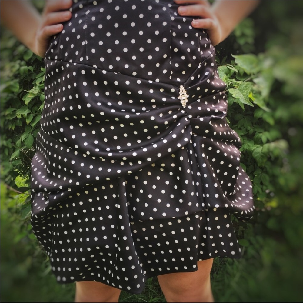 Masquerade Semi Formal Sleeveless Polkadot Dress 7 - Picture 5 of 8